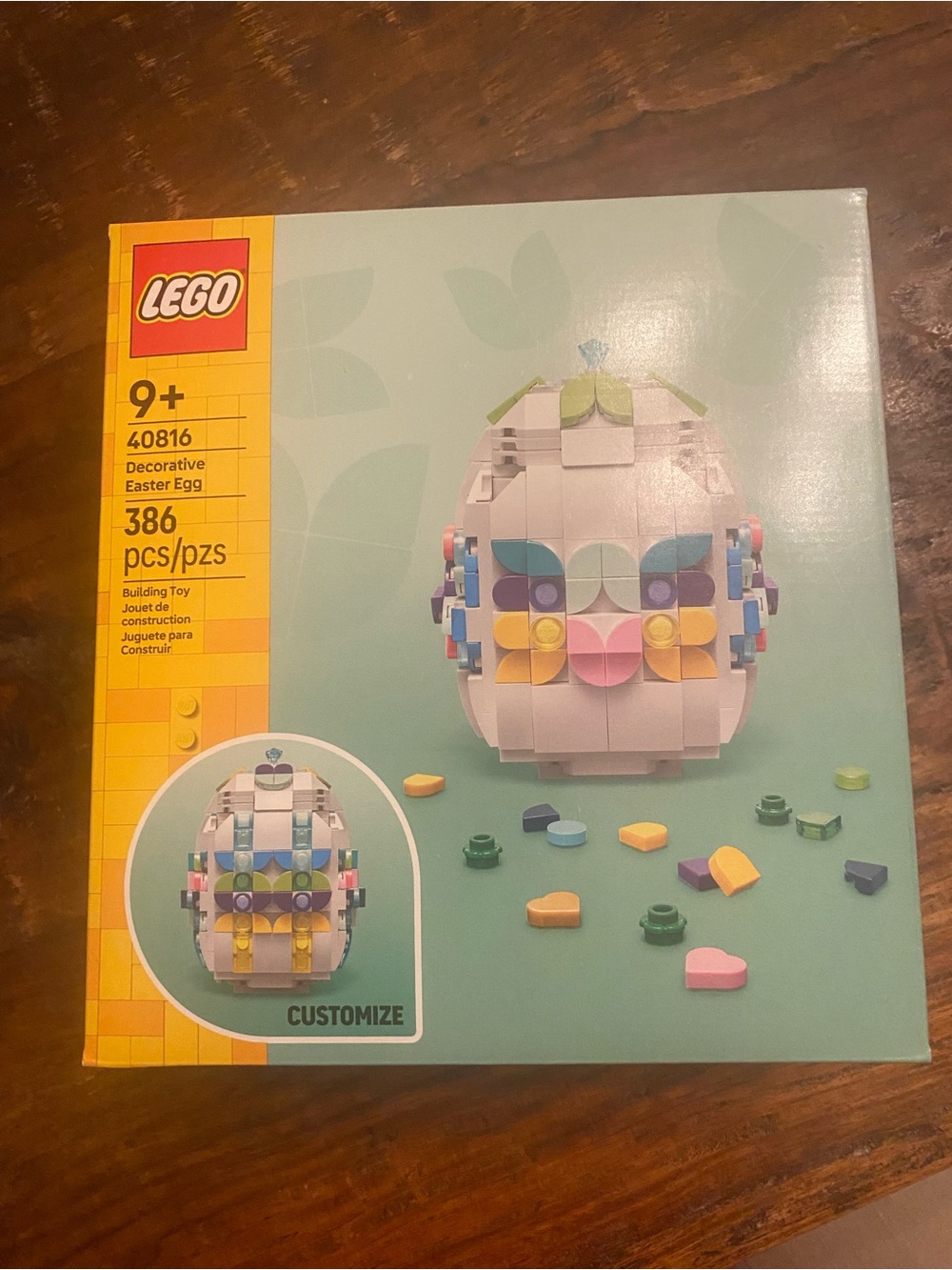 LEGO Decorative Easter Egg Building Set - White & Pastel Accents 40816